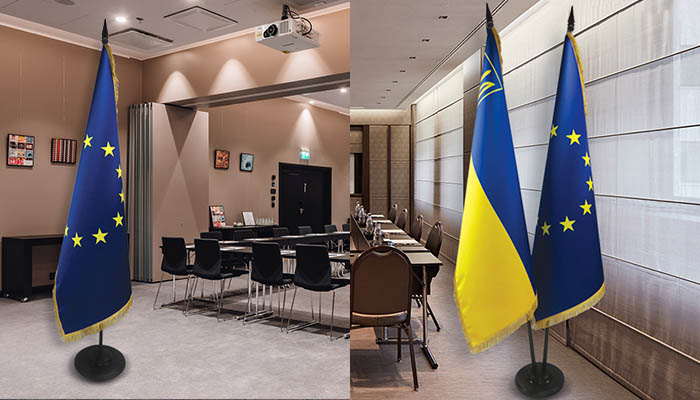 знамена в кабінеті знамена в кабінеті